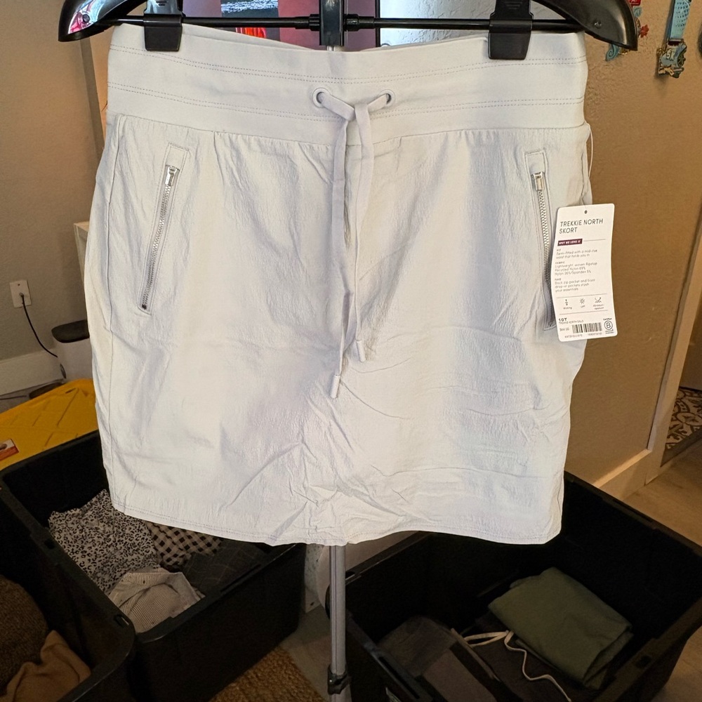 Athleta skirt with shorts under